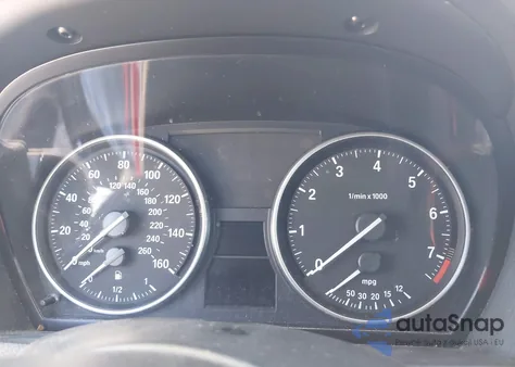 2011 BMW 328I xDrive z USA, uszkodzony, nr VIN WBAPK7G58BNN77557